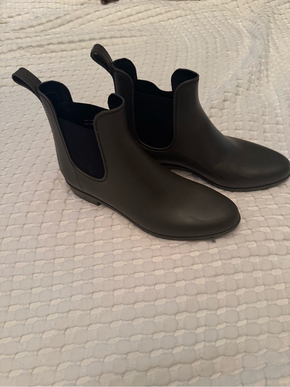 Merona Black and Green Rubber Chelsea Rain Ankle Boots